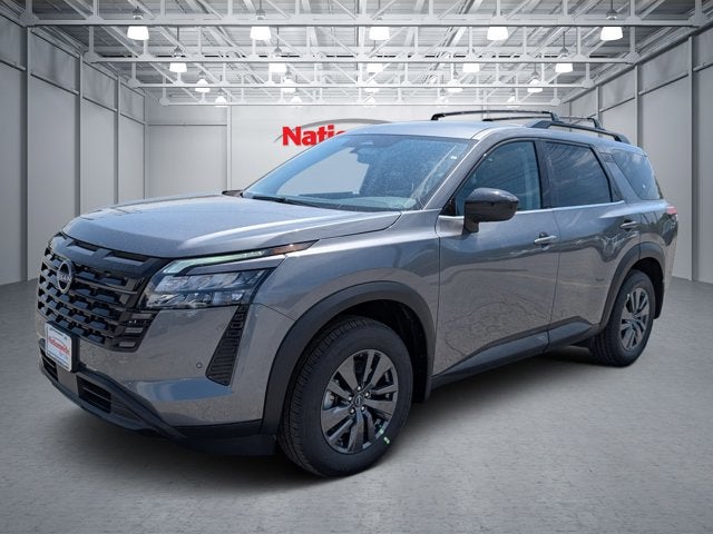 2026 Nissan Pathfinder SV 4WD's photo