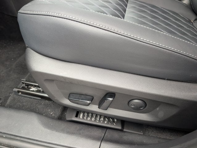 2026 Nissan Rogue Plug-In Hybrid Platinum