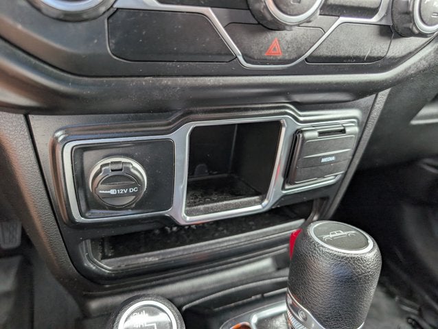 2021 Jeep Gladiator Willys Sport