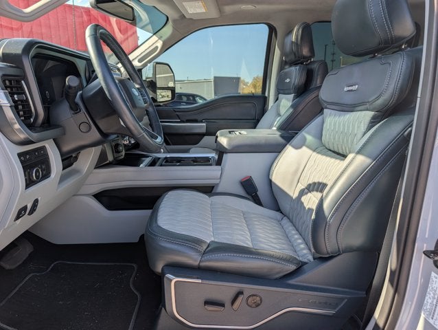 2024 Ford Super Duty F-450 Pickup Limited
