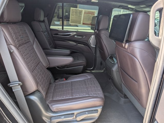 2023 Cadillac Escalade 4WD Sport Platinum