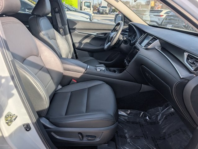 2025 INFINITI QX50 PURE