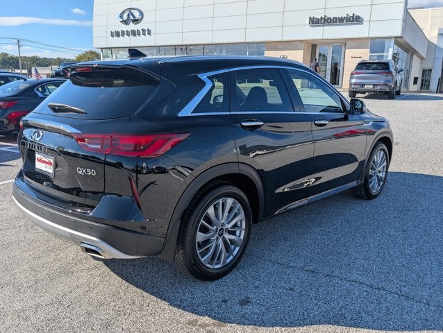 2024 INFINITI QX50 LUXE