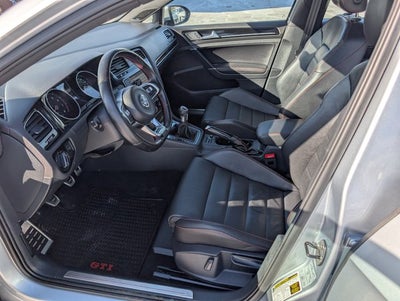 2017 Volkswagen Golf GTI SE