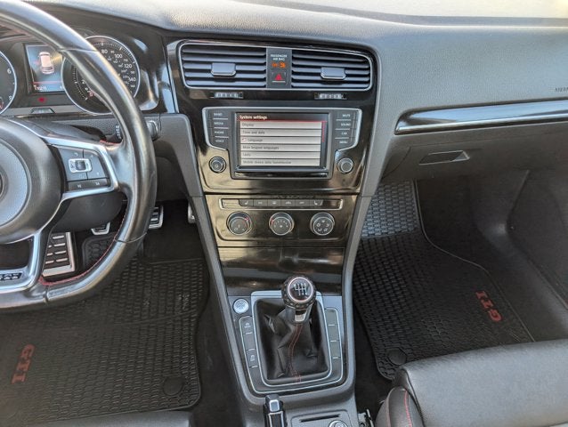 2017 Volkswagen Golf GTI SE