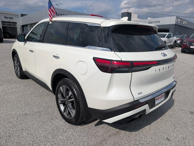 2023 INFINITI QX60 LUXE