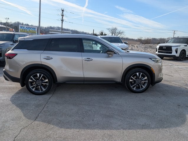 2024 INFINITI QX60 LUXE