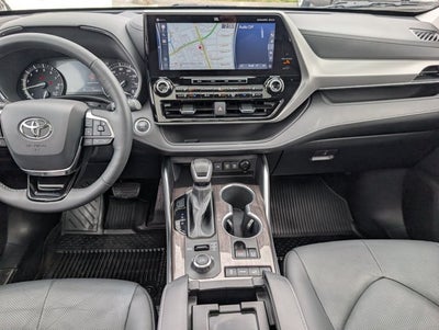 2021 Toyota Highlander Platinum