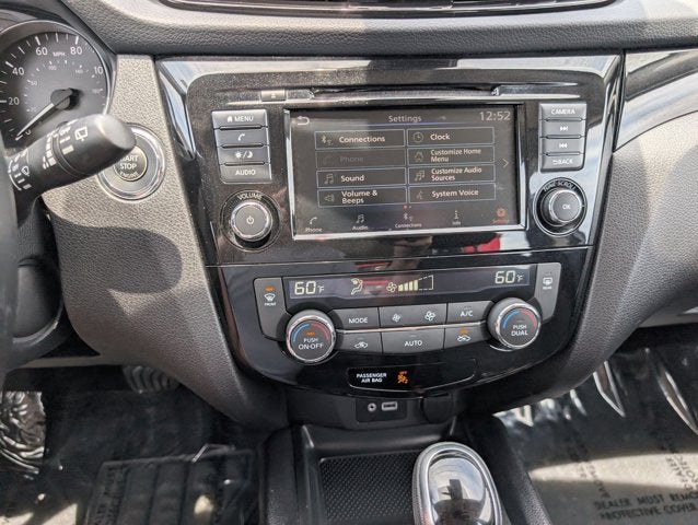2022 Nissan Rogue Sport SV