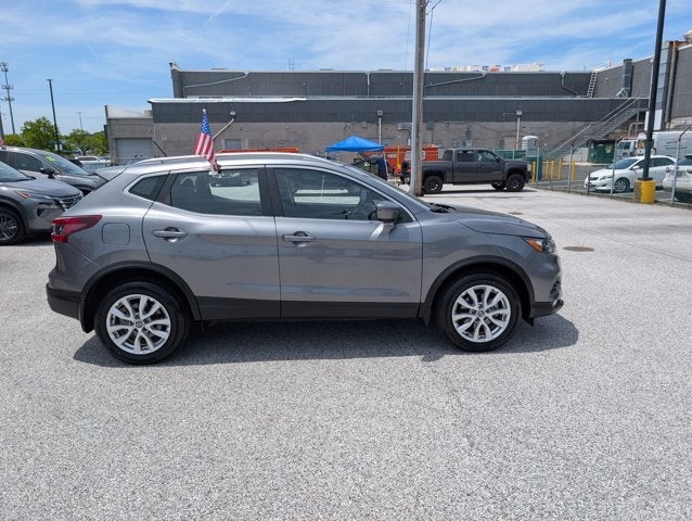 2022 Nissan Rogue Sport SV