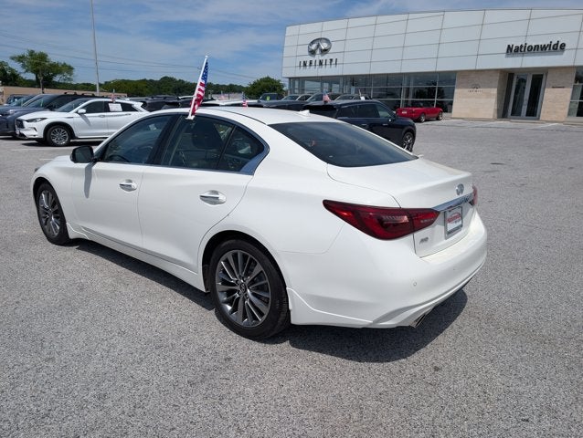 2023 INFINITI Q50 LUXE