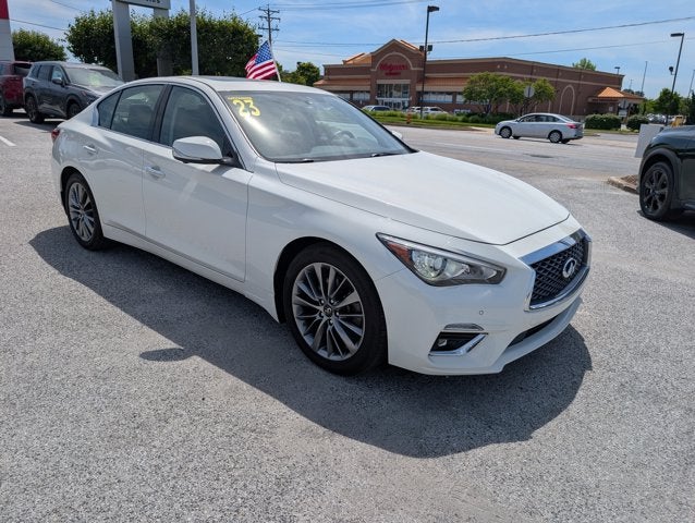 2023 INFINITI Q50 LUXE