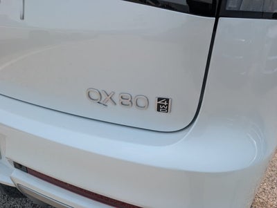 2026 INFINITI QX80 LUXE