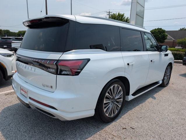2026 INFINITI QX80 LUXE