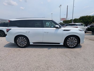 2026 INFINITI QX80 LUXE
