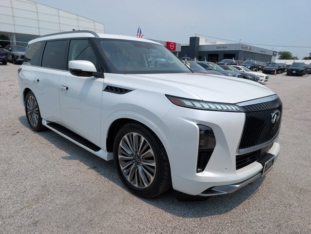 2026 INFINITI QX80 LUXE