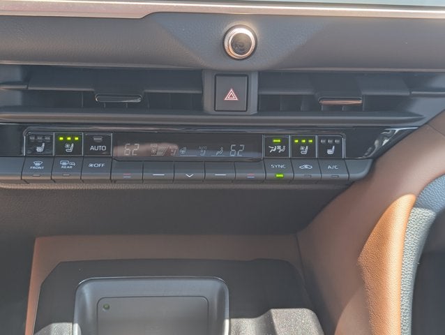 2025 Toyota Crown Signia Limited