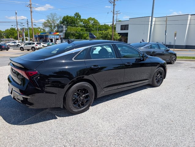 2025 Kia K5 LXS