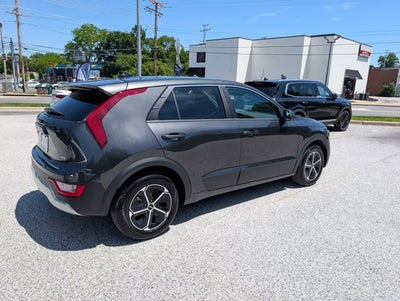 2025 Kia Niro LX