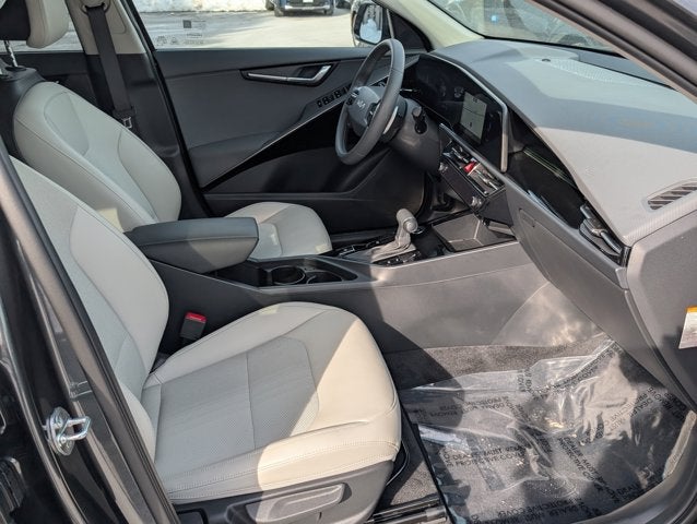 2024 Kia Niro EX Touring