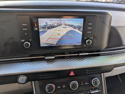 2024 Kia Carnival LX