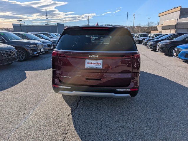 2024 Kia Carnival LX