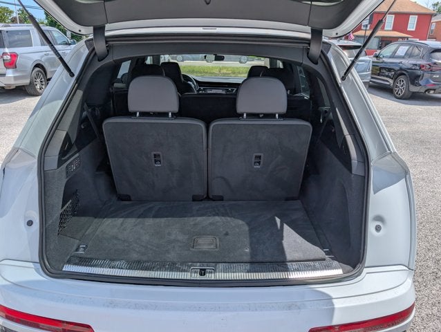 2022 Audi SQ7 Premium Plus