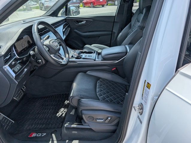 2022 Audi SQ7 Premium Plus