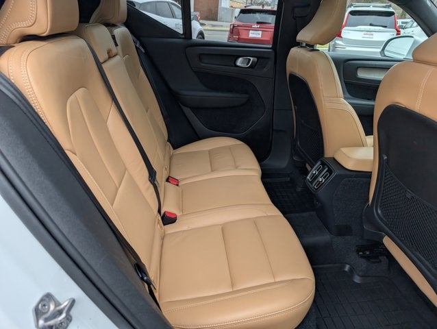 2019 Volvo XC40 Inscription
